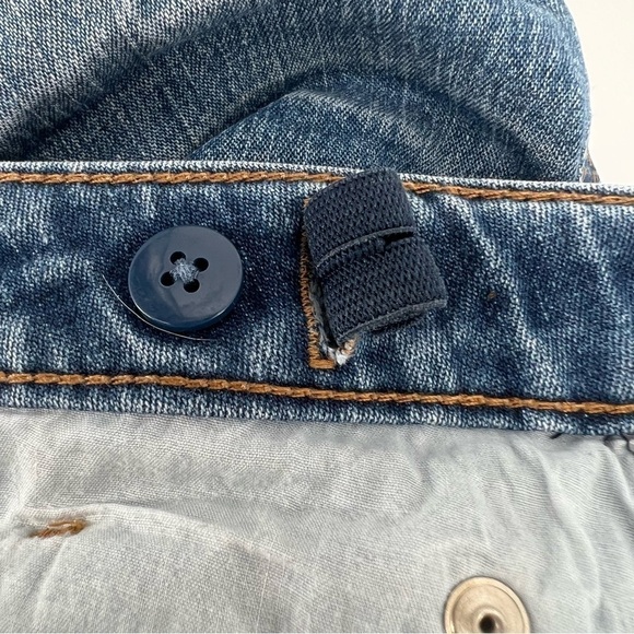 Cherokee Adjustable Waist Cuffed Hem Jean Shorts Size 28 Women's - Picture 5 of 5